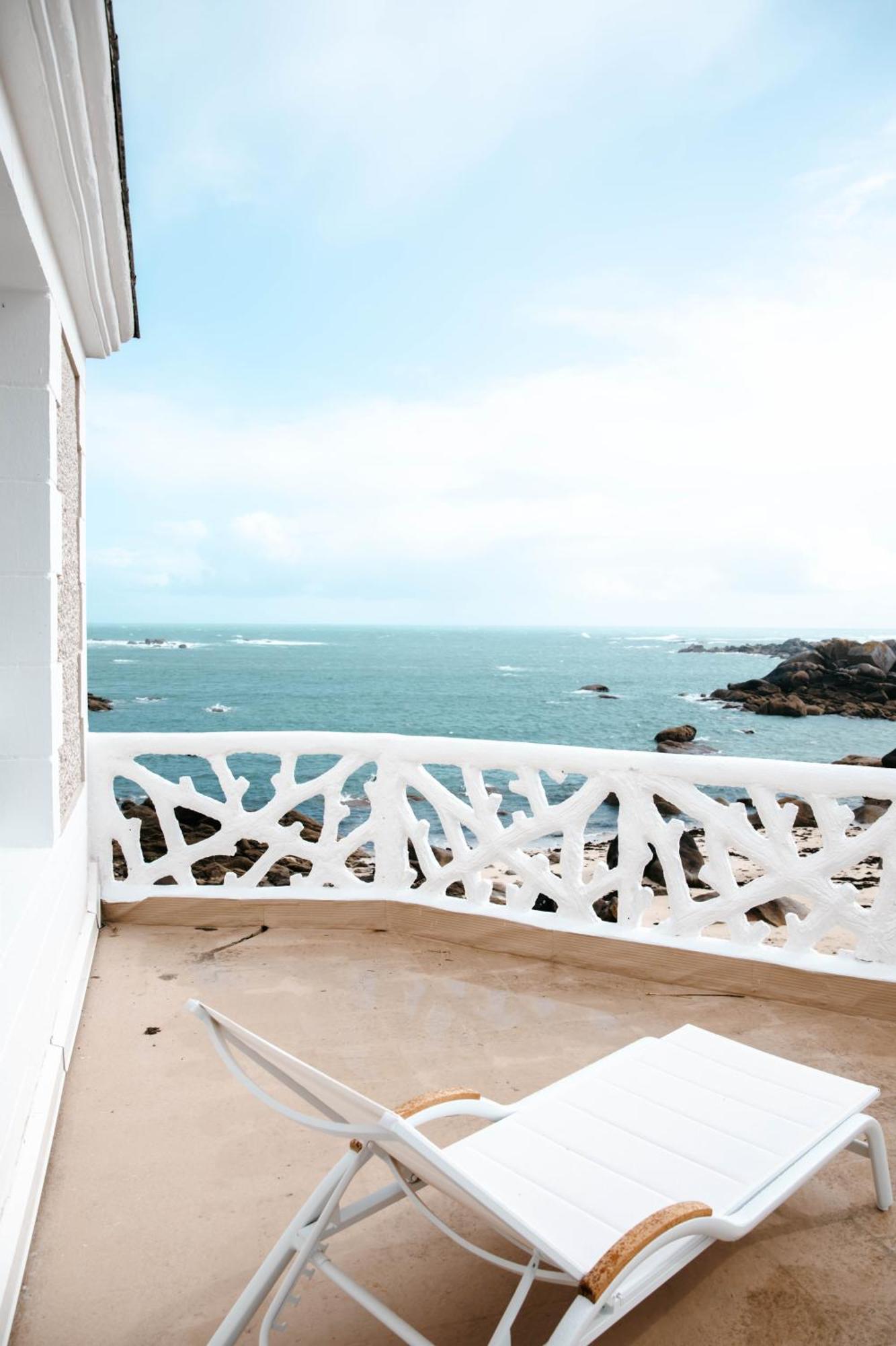 Hotel De La Mer & Spa Бріньоґан-Плаж Екстер'єр фото
