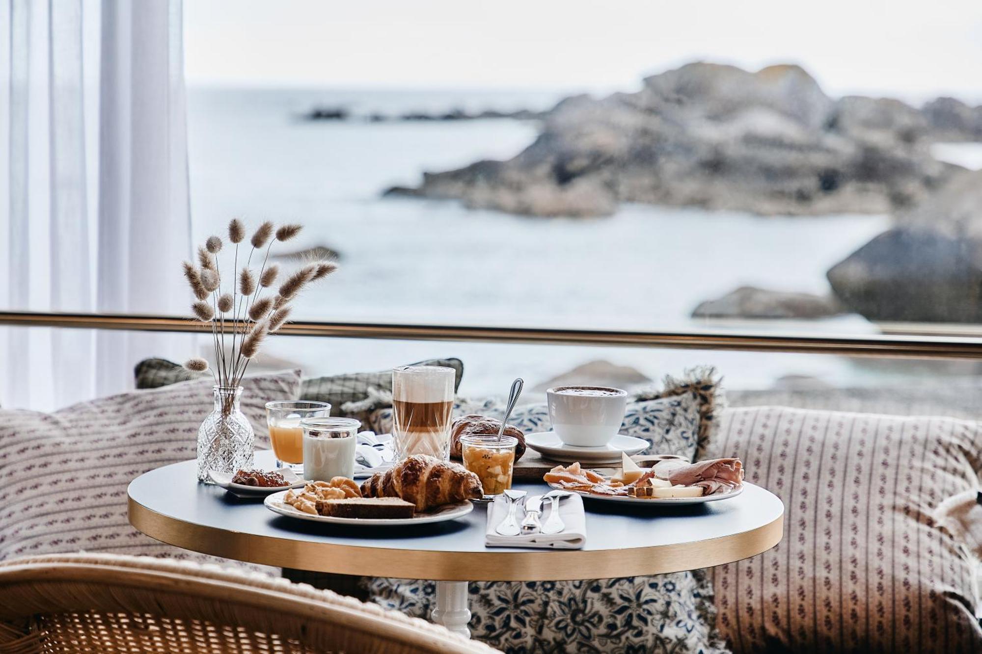 Hotel De La Mer & Spa Бріньоґан-Плаж Екстер'єр фото